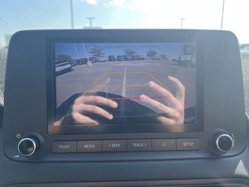 Used 2022 Hyundai Kona SEL image 23