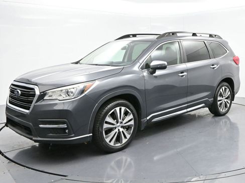 Used 2019 Subaru Ascent Touring w/ Popular Package #2A image 3