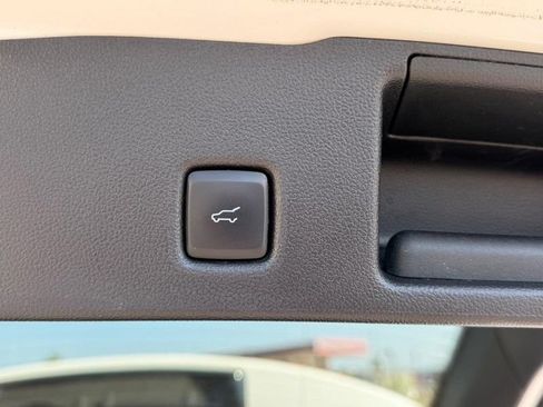 Used 2021 Ford Escape SEL AWD/4WD image 6