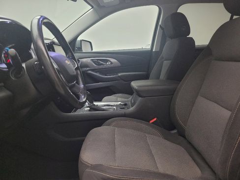 Used 2020 Chevrolet Traverse LS image 17