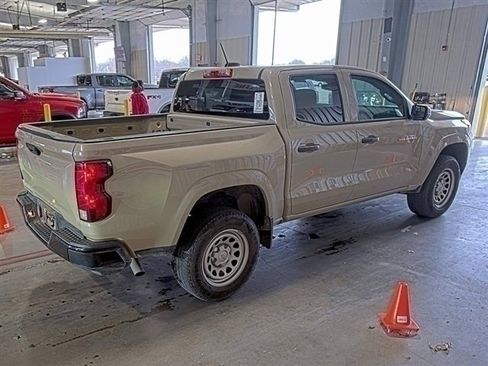 Used 2023 Chevrolet Colorado W/T image 2