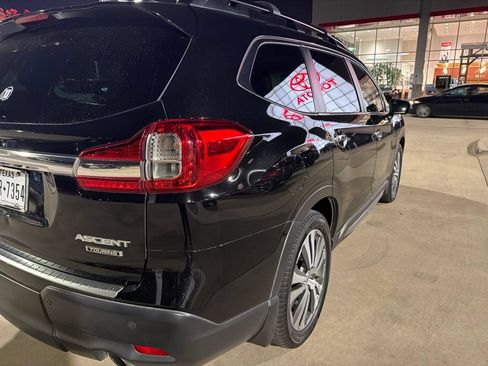 Used 2020 Subaru Ascent Touring w/ Popular Package #2 AWD/4WD image 17