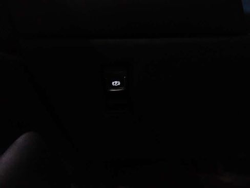 Used 2019 Cadillac Escalade Premium Luxury w/ LPO, Radiant Package AWD/4WD image 41