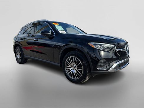 Certified 2025 Mercedes-Benz GLC 300 image 7
