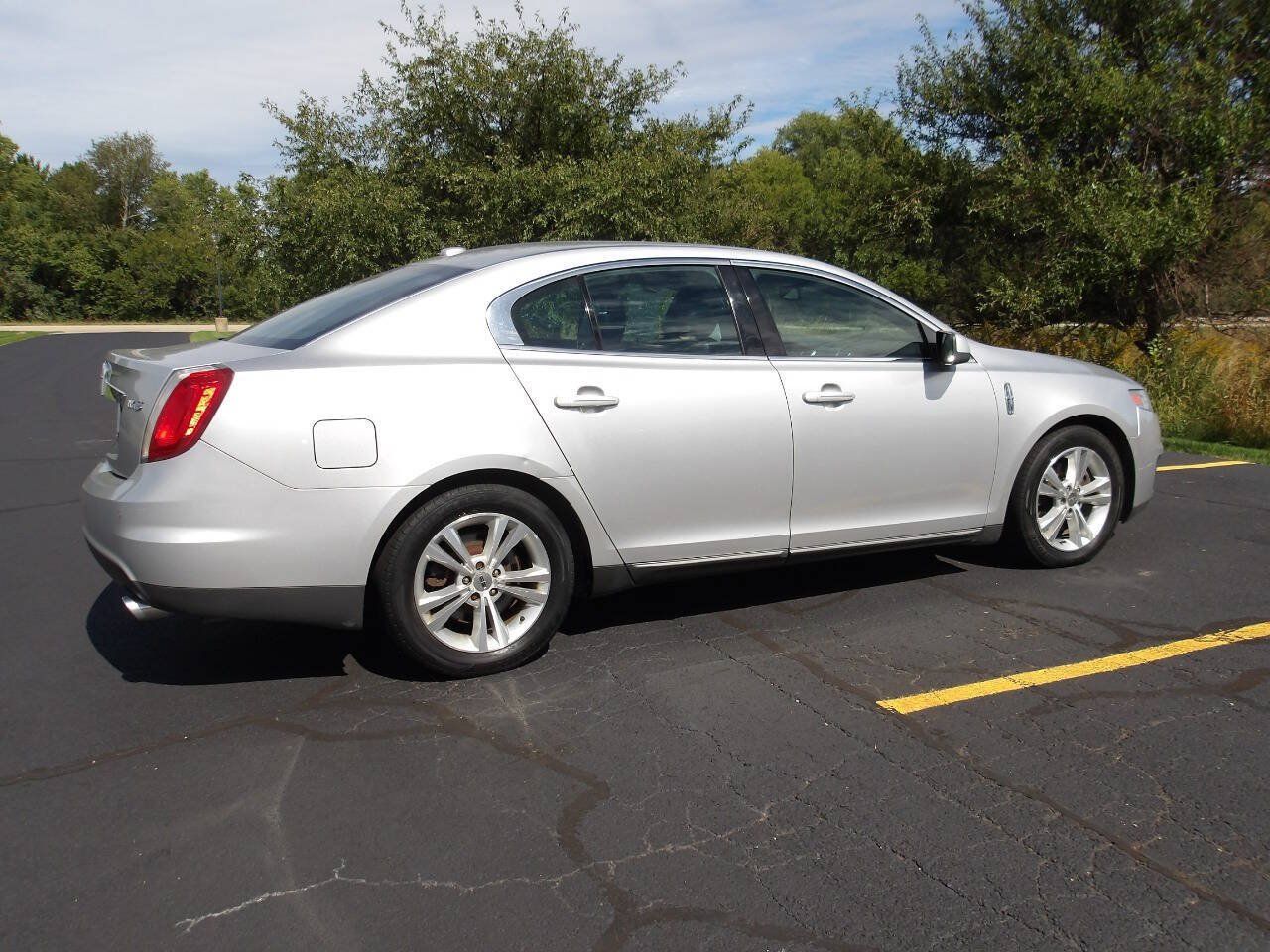 Used 2009 Lincoln MKS FWD image 38