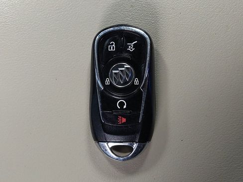 Used 2019 Buick Enclave Essence FWD image 32