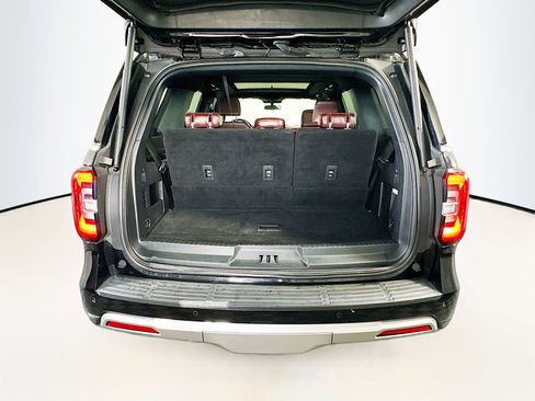 Used 2024 Ford Expedition Limited image 31