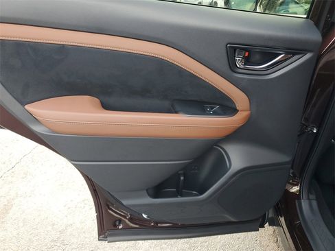 New 2026 Subaru Forester Touring image 11