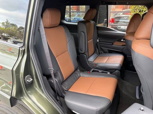 Used 2024 Lexus GX 550 w/ Accessory Package (Z1) image 42