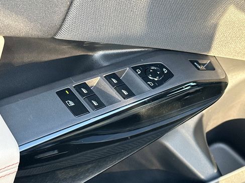 New 2026 BMW X3 xDrive30 w/ Premium Package image 17