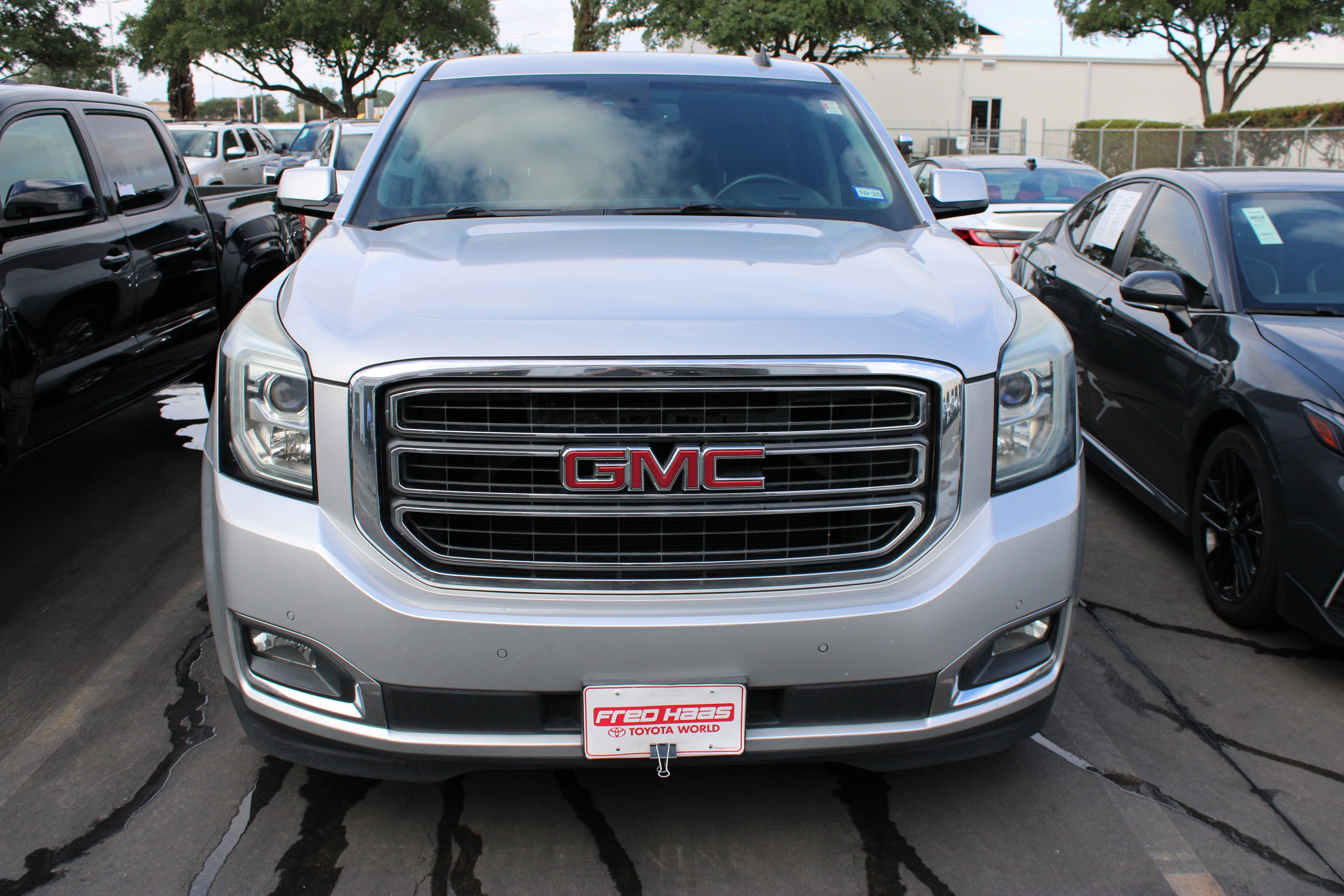 Used 2015 GMC Yukon XL SLT w/ Open Road Package RWD image 4
