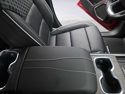 New 2026 GMC Acadia Denali w/ Super Cruise Package image 21