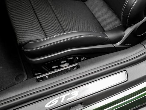 Used 2026 Porsche 911 GT3 RWD image 38