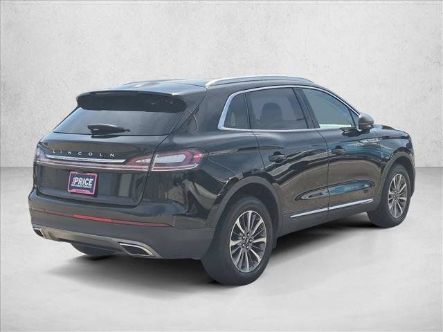 Used 2023 Lincoln Nautilus AWD w/ Premium Package image 3