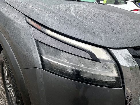 Used 2022 Nissan Pathfinder S AWD/4WD image 31