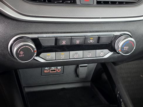 Used 2024 Nissan Altima 2.5 SR FWD image 17