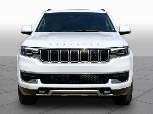 Used 2022 Jeep Wagoneer Series III w/ Premium Group I RWD image 4