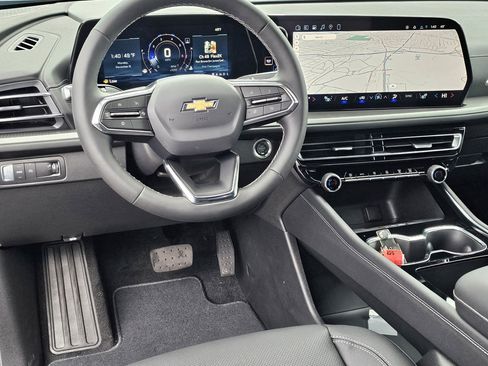 New 2026 Chevrolet Traverse LT w/ Driver Confidence Package image 32