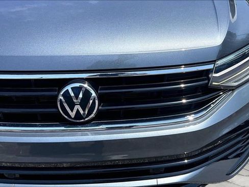 Used 2022 Volkswagen Tiguan SE R-Line AWD/4WD image 26