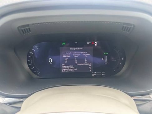 Certified 2026 Volvo XC60 T8 Ultra w/ Climate Package AWD/4WD image 24