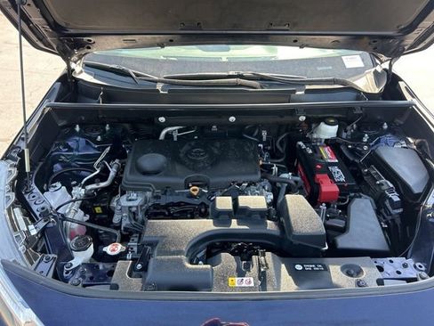 Used 2024 Toyota RAV4 XLE FWD image 15