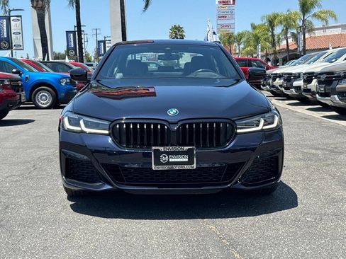 Used 2023 BMW 530e w/ M Sport Package RWD image 4