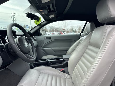 Used 2007 Ford Mustang Premium image 14