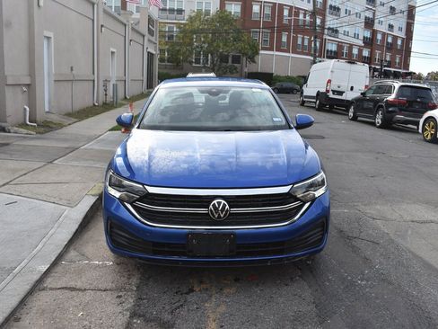 Used 2024 Volkswagen Jetta S image 3