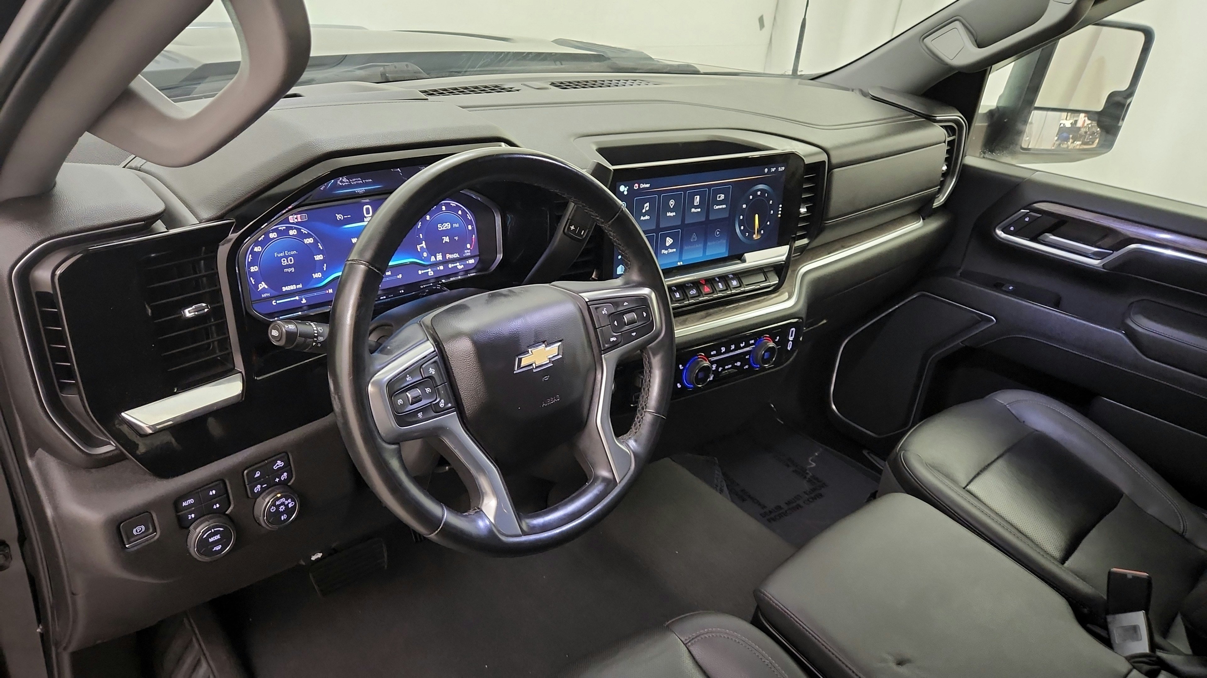 Used 2024 Chevrolet Silverado 2500 LTZ AWD/4WD image 16