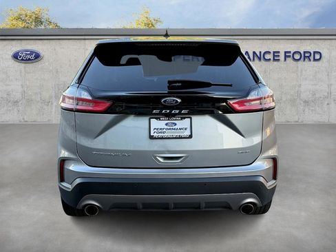 Certified 2022 Ford Edge Titanium image 6