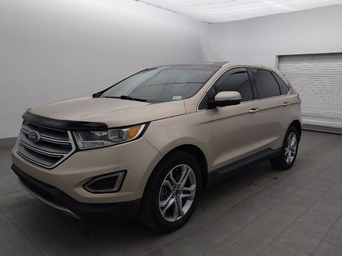 Used 2017 Ford Edge Titanium w/ Equipment Group 301A FWD image 2