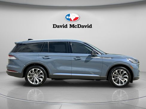 New 2025 Lincoln Aviator Reserve w/ Illumination Package RWD image 8