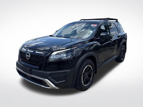 Used 2025 Nissan Pathfinder Rock Creek AWD/4WD image 3