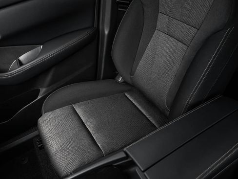 New 2026 Nissan Rogue SV AWD/4WD image 26