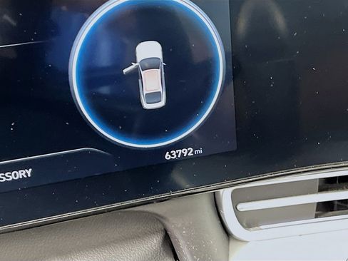Certified 2023 Hyundai Elantra Limited FWD image 12