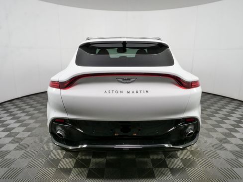 Used 2021 Aston Martin DBX AWD/4WD image 30