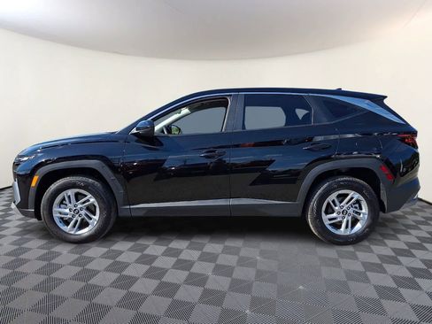 Used 2025 Hyundai Tucson SE AWD/4WD image 8