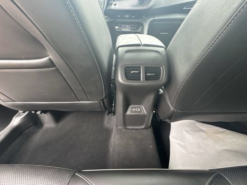 Certified 2023 Buick Envision Essence FWD image 21