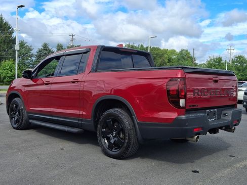 Used 2024 Honda Ridgeline Black Edition image 4