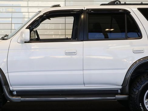 Used 1997 Toyota 4Runner SR5 w/ Sports Pkg AWD/4WD image 44