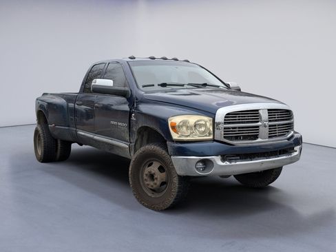 Used 2006 Dodge Ram 3500 Truck SLT w/ Quad Cab Big Horn Value Group image 2