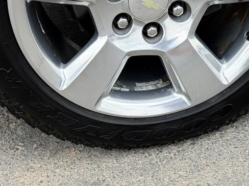 Used 2018 Chevrolet Tahoe LS w/ All-Season Package AWD/4WD image 13