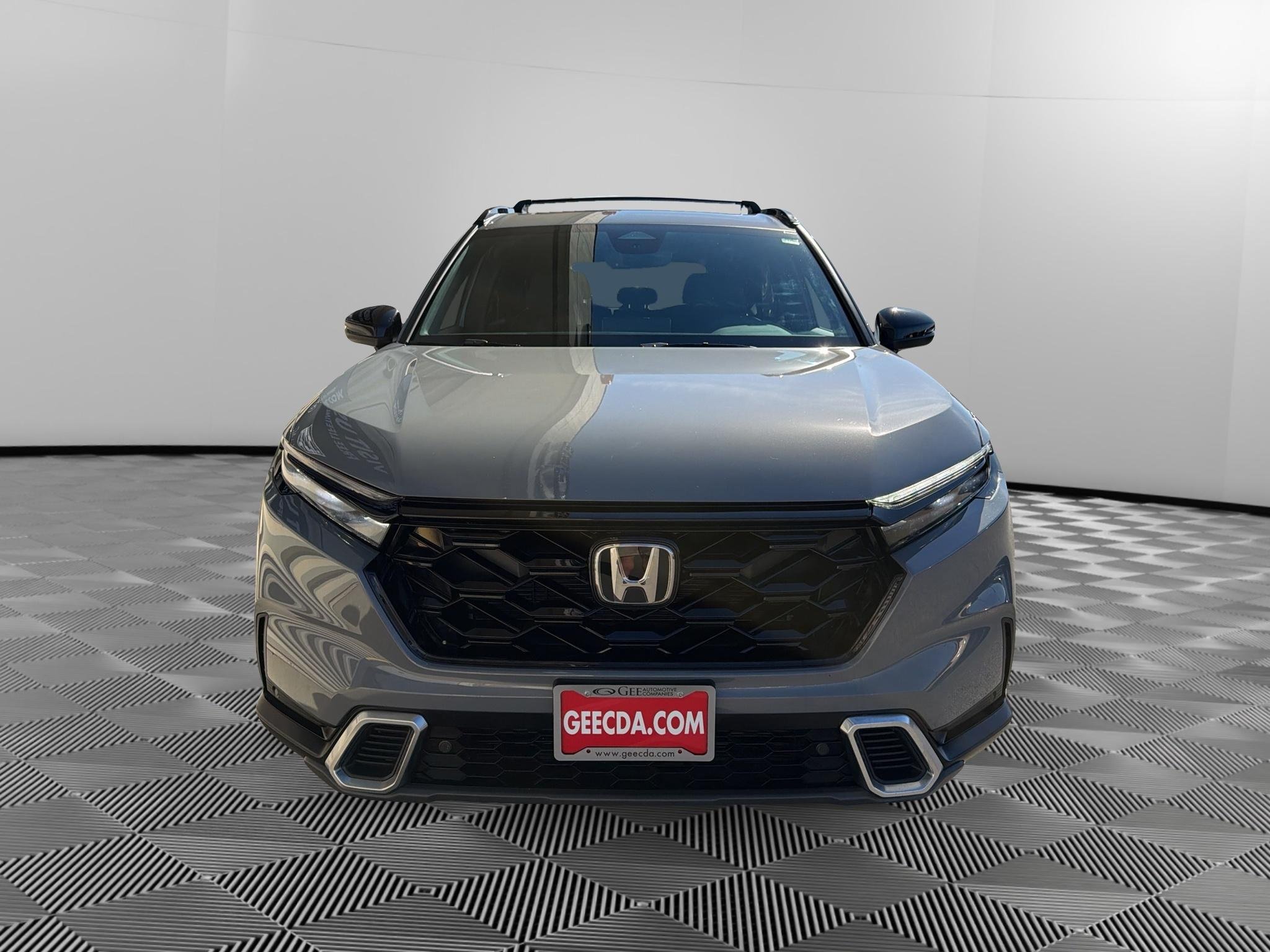 Used 2024 Honda CR-V Sport Touring image 2