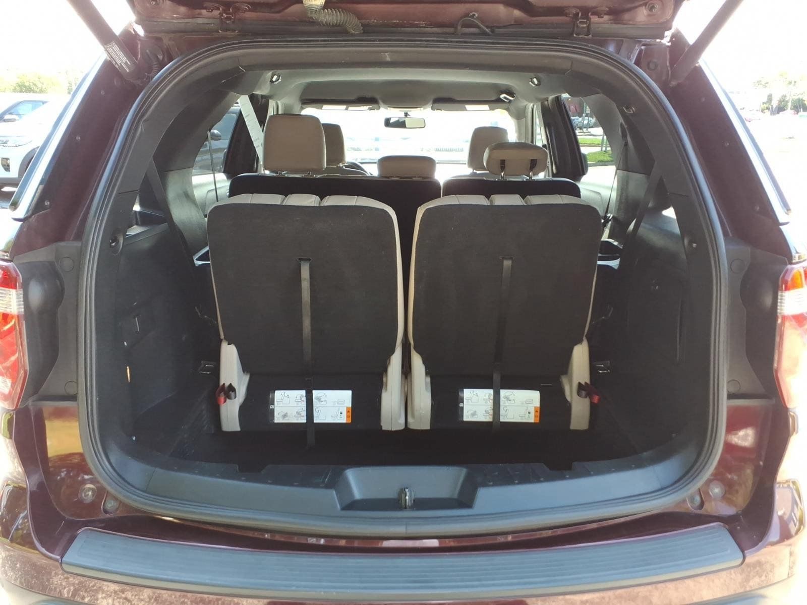 Certified 2019 Ford Explorer XLT w/ Equipment Group 202A AWD/4WD image 25