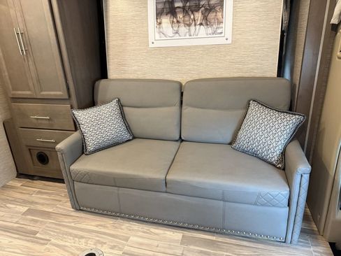 Used 2023 Ford E-450 and Econoline 450 Super Duty w/ Motorhome Prep Package image 68