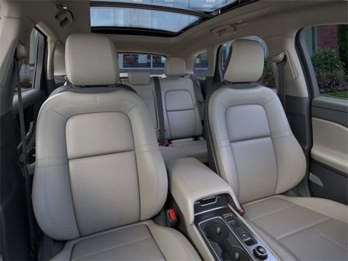 New 2025 Lincoln Corsair Grand Touring image 10