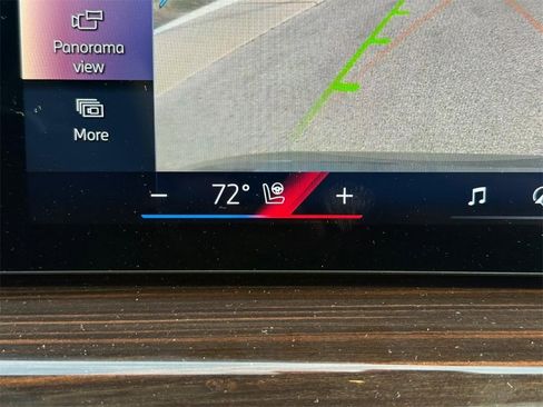 New 2026 BMW X7 xDrive40i w/ Executive Package image 16