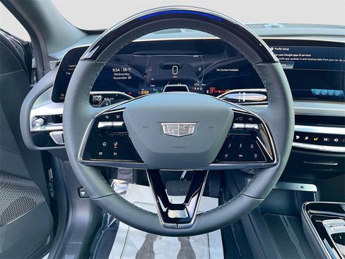 New 2026 Cadillac Lyriq Luxury image 10