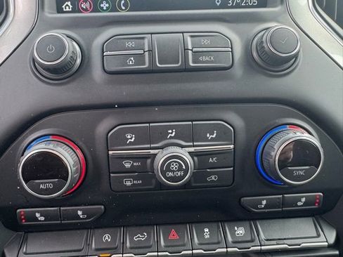 Used 2021 Chevrolet Silverado 1500 RST w/ Bed Protection Package image 17