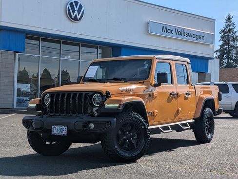Used 2021 Jeep Gladiator Sport AWD/4WD image 1